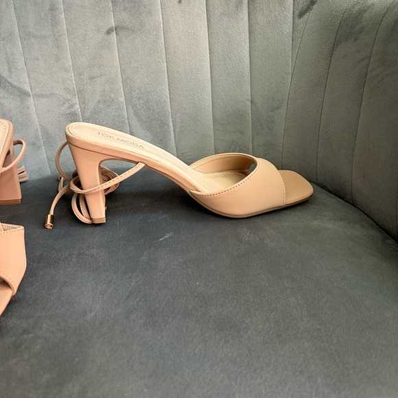 Top Moda Tan Heels - Picture 6 of 11
